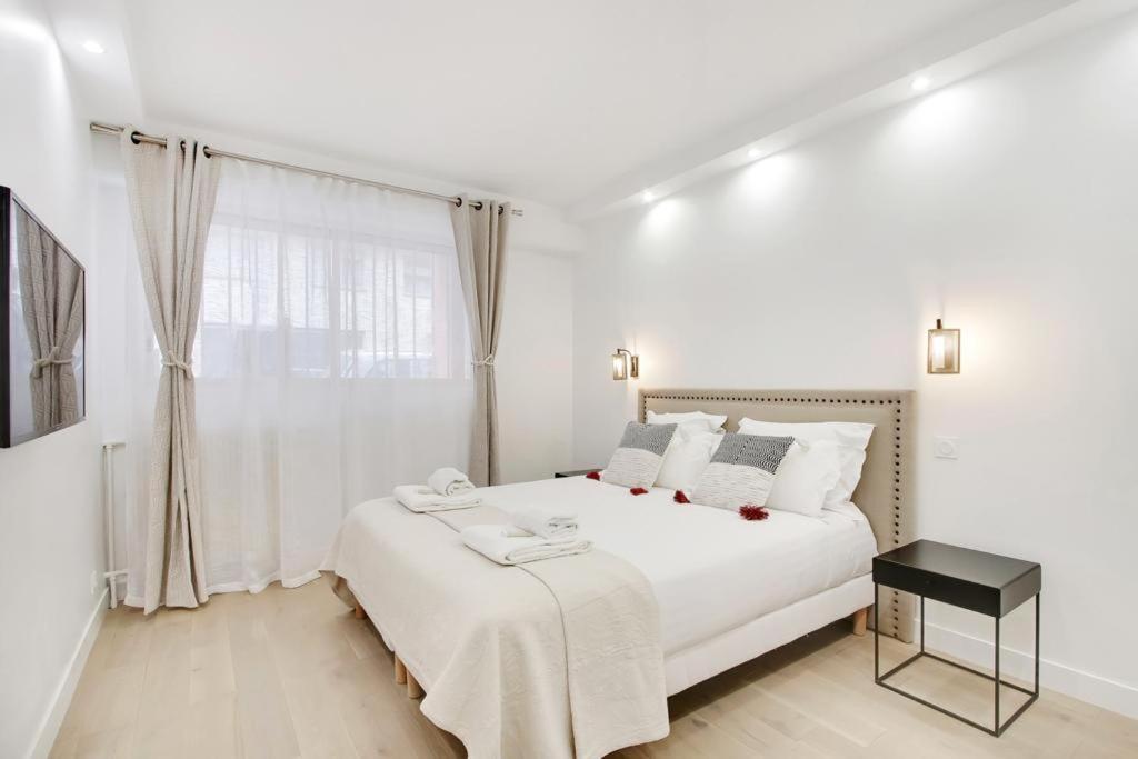 Trocadero/ Eiffel Tower - 3 Bedrooms- All New! Paris Eksteriør bilde