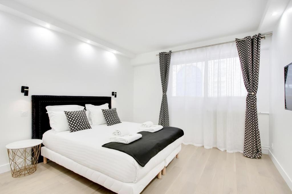 Trocadero/ Eiffel Tower - 3 Bedrooms- All New! Paris Eksteriør bilde