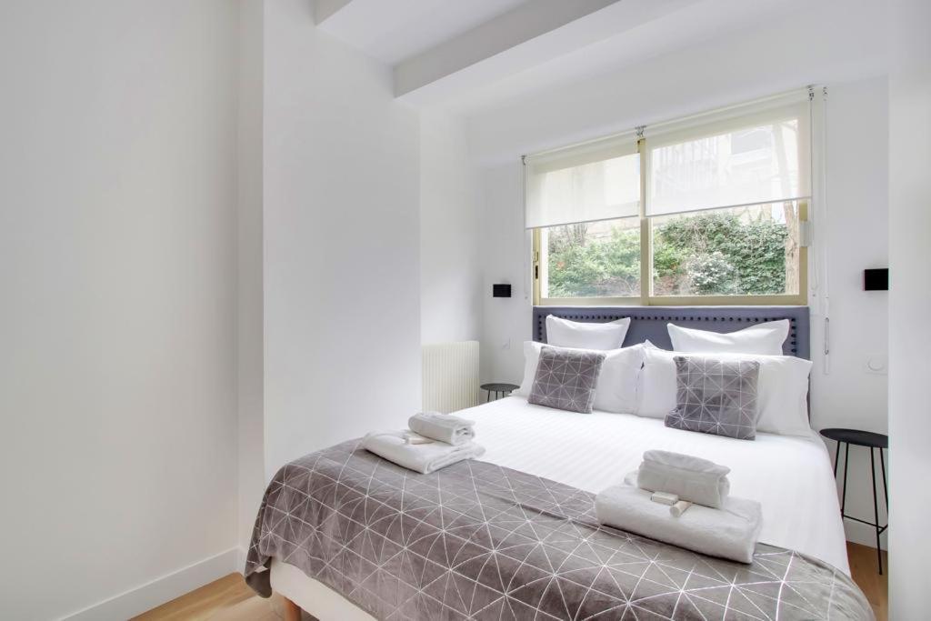 Trocadero/ Eiffel Tower - 3 Bedrooms- All New! Paris Eksteriør bilde